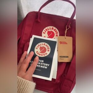 Fjallraven Kånken Mini Deep Red Backpack